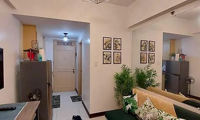 호텔 Chateau Elysee A2 Near Airport,wifi Netflix Kitchen