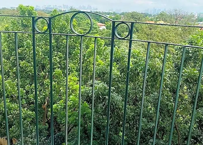 호텔 Chateau Elysee A2 Near Airport,wifi Netflix Kitchen 2*