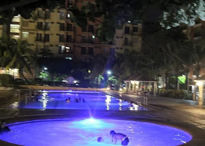 Chateau Elysee A2 Near Airport,wifi Netflix Kitchen 2*